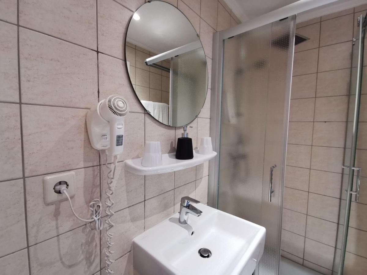 Bivius Hotel Restaurant Luxembourg Strassen Εξωτερικό φωτογραφία