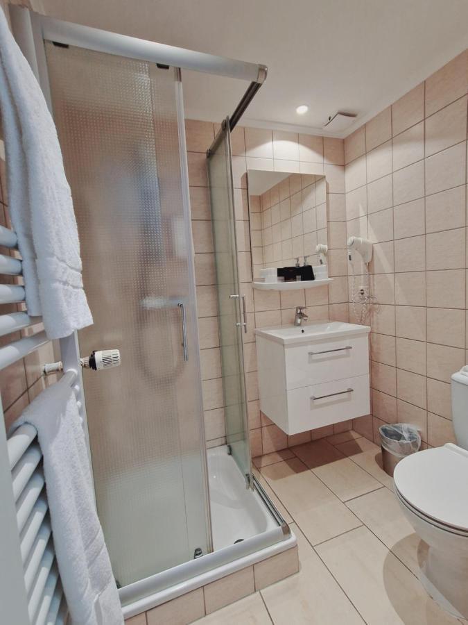 Bivius Hotel Restaurant Luxembourg Strassen Εξωτερικό φωτογραφία