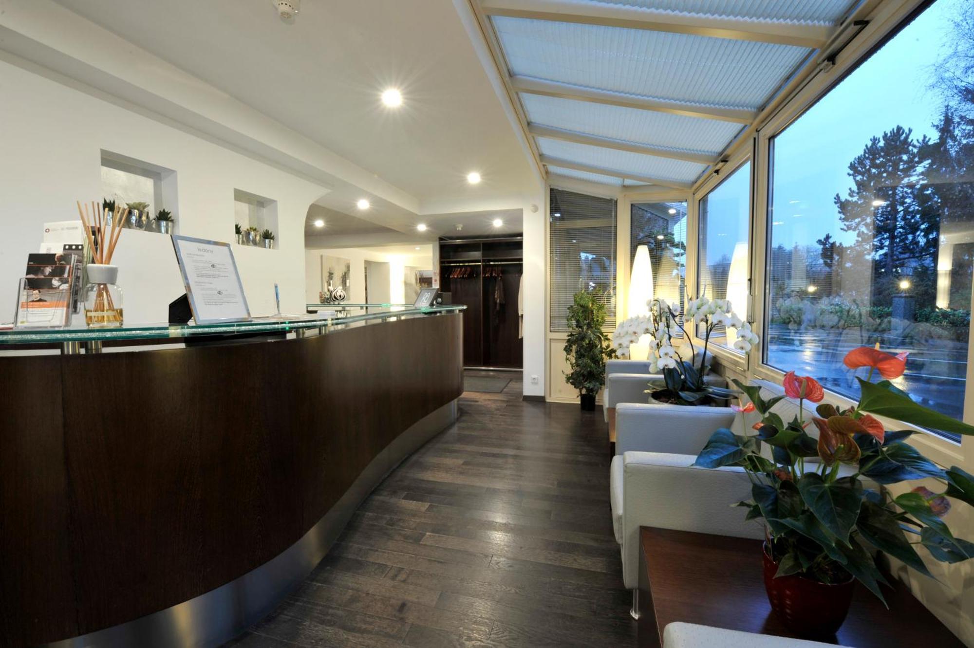 Bivius Hotel Restaurant Luxembourg Strassen Εξωτερικό φωτογραφία