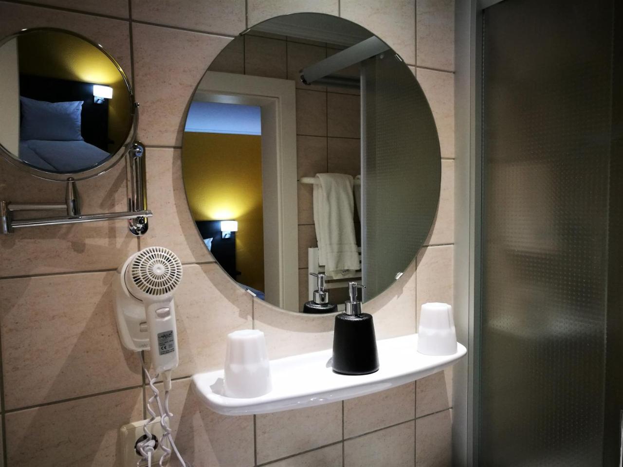 Bivius Hotel Restaurant Luxembourg Strassen Εξωτερικό φωτογραφία